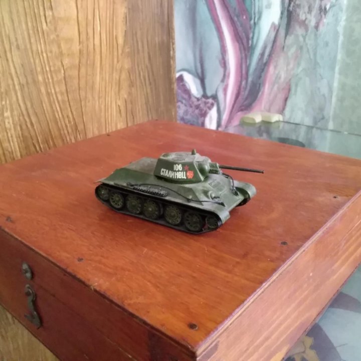 Модель танка Т34 масштаб 1/35