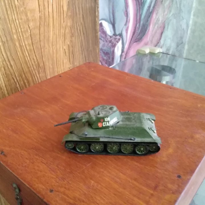 Модель танка Т34 масштаб 1/35