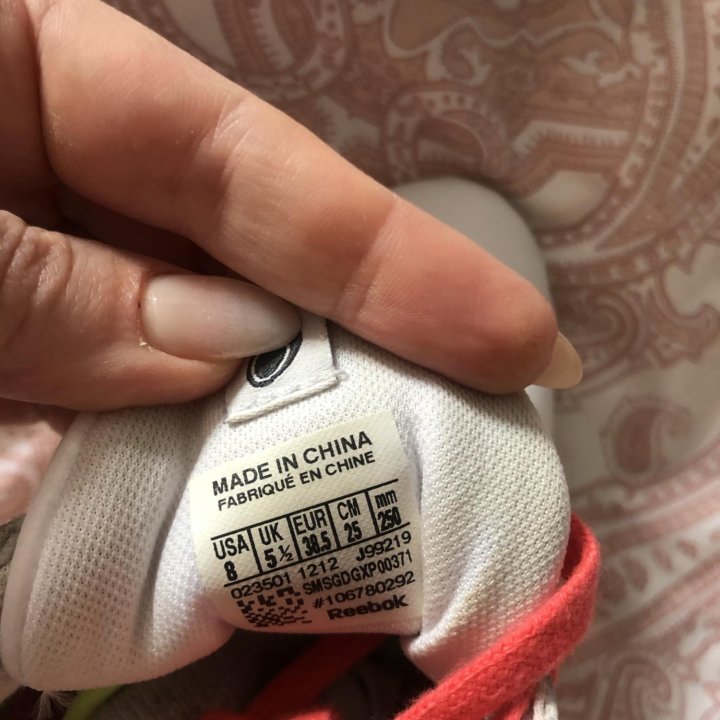 Reebok кроссовки