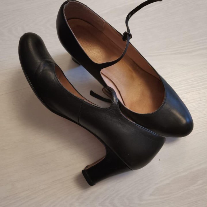 Туфли 38 размер