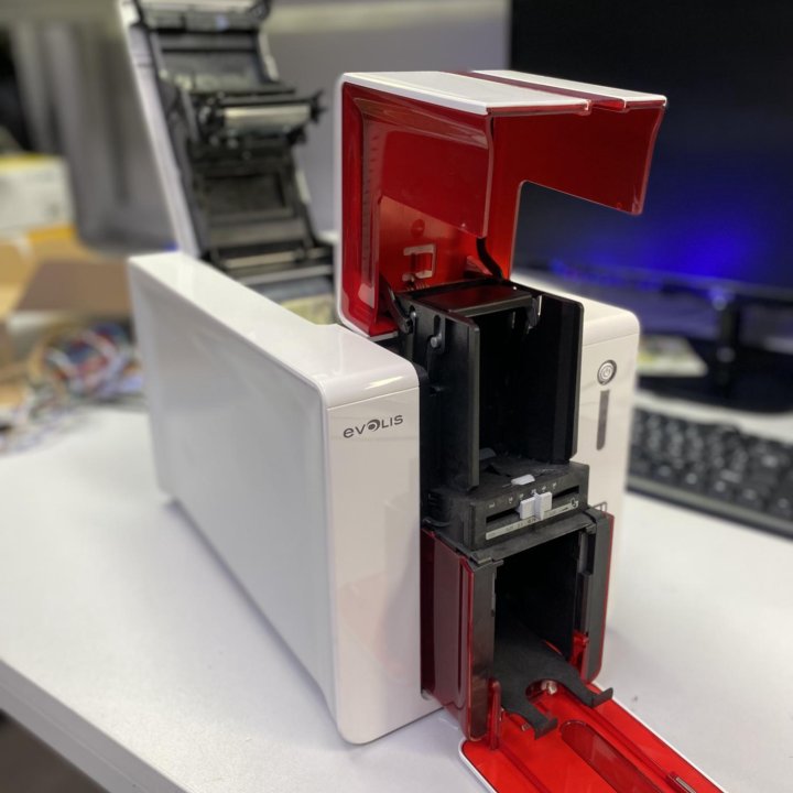 Принтер пластиковых карт