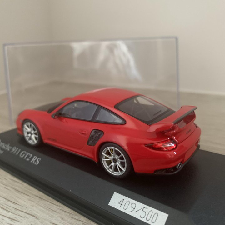 Porsche 991 (997 II) GT2 RS 2010 (масштаб 1:43)