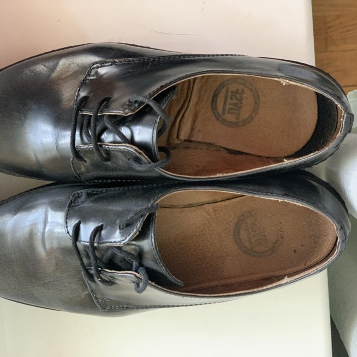 Ботинки кожаные на платформе