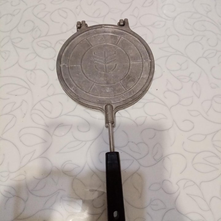 Вафельница