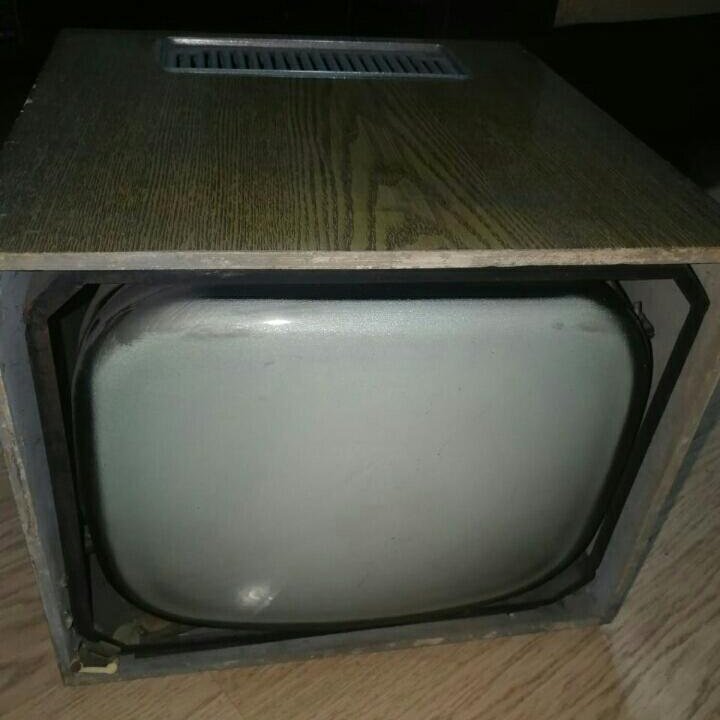 Телевизор Спутник 1966 года.