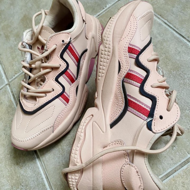 Кроссовки Адидас ozv