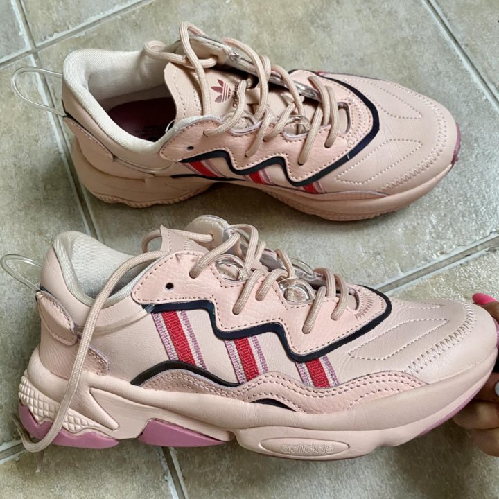 Кроссовки Адидас ozv