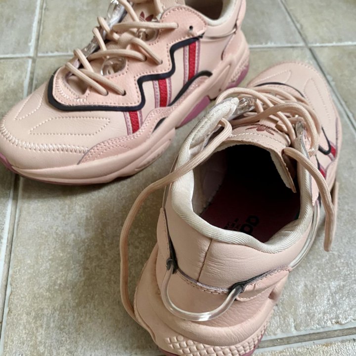 Кроссовки Адидас ozv