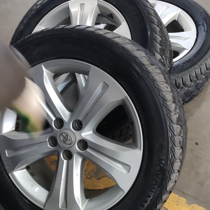 Колеса на Тойоту 245/55 R19