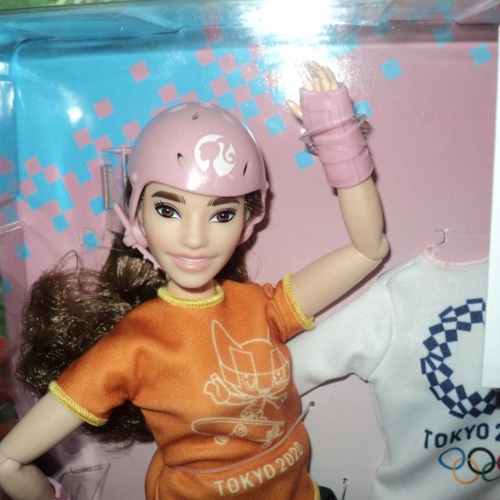 Кукла Barbie Скейтбордистка