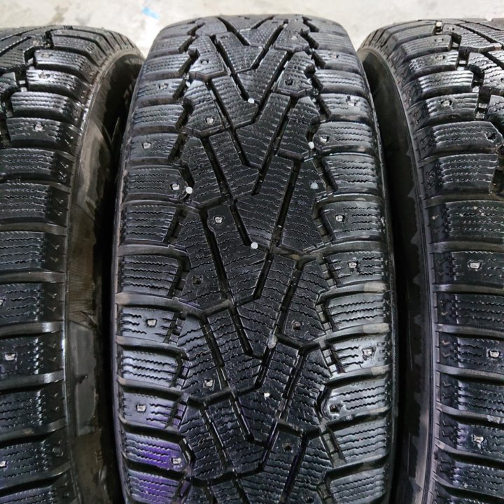 Зимние шины PIRELLI Ice Zero 215/65 16