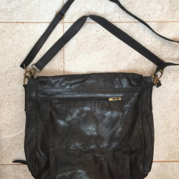 Сумка кожаная