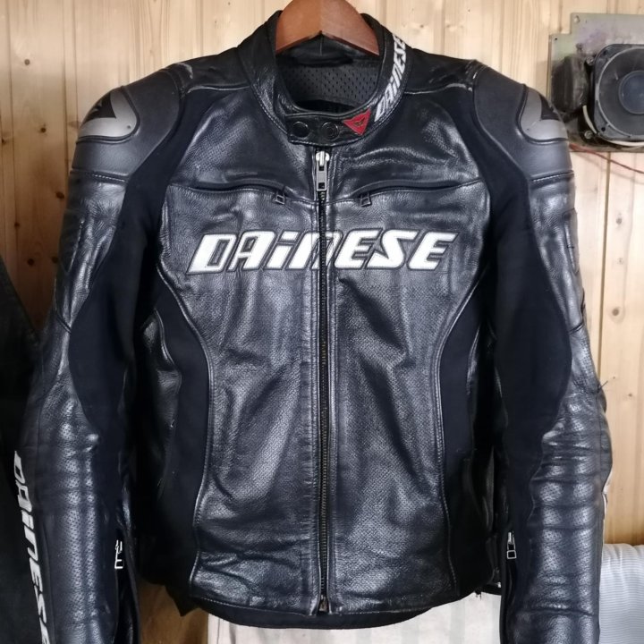 Мотокуртка dainese