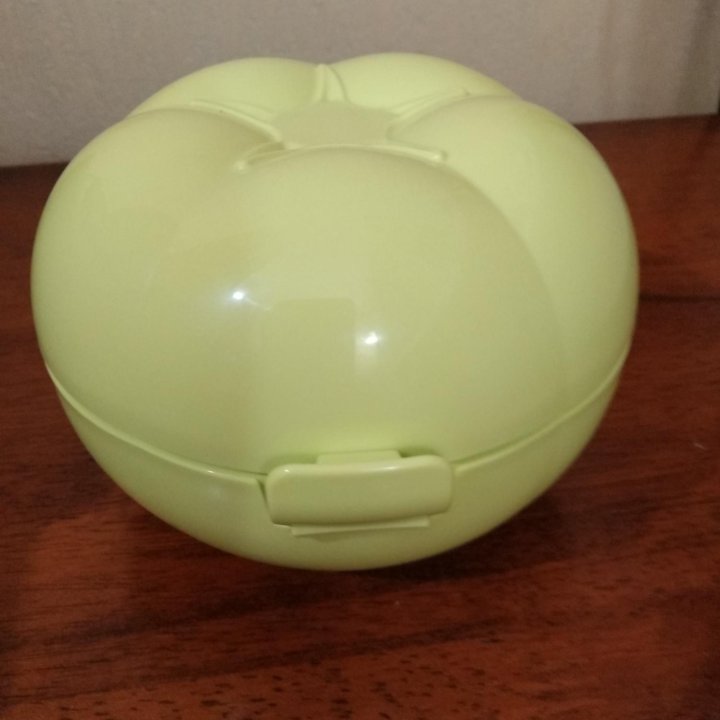 Контейнер для хранения Tupperware container