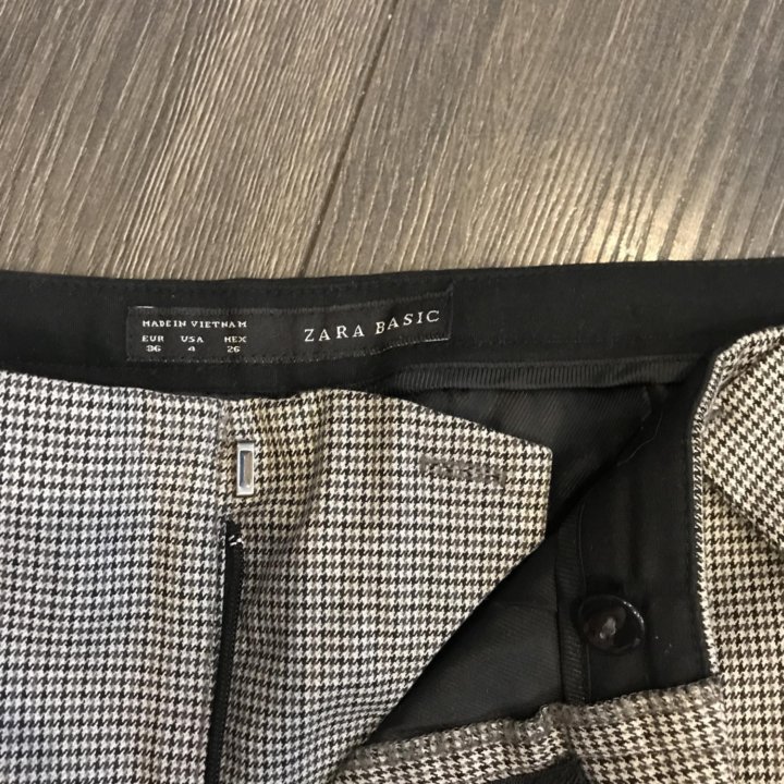 Брюки Zara