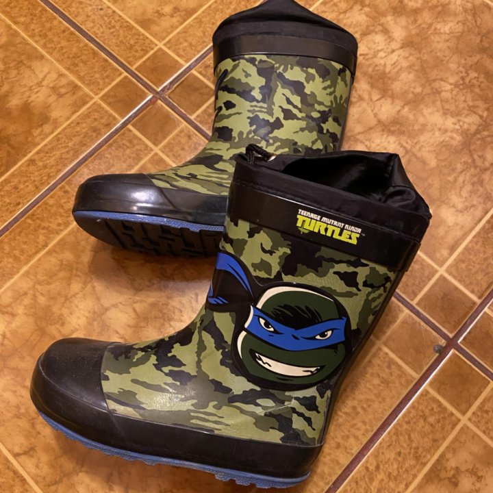 Резиновые сапоги