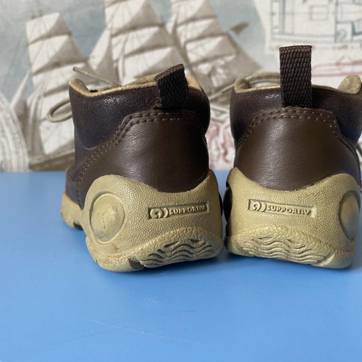 Демисезонные ботинки