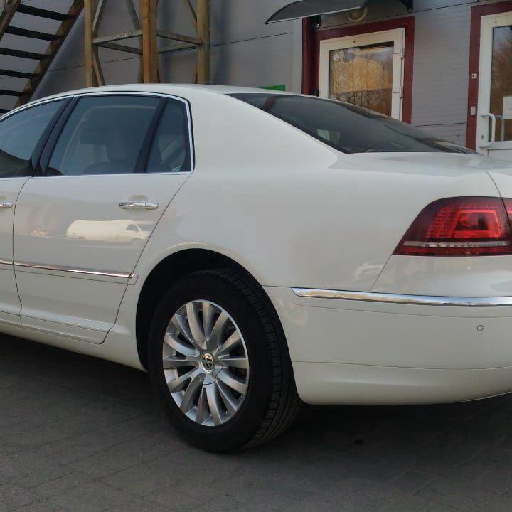 Volkswagen Phaeton, 2013