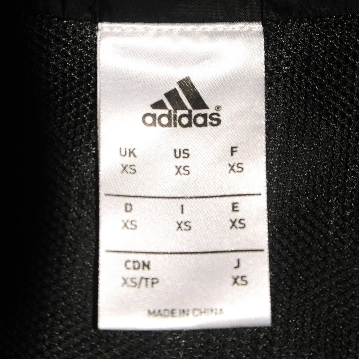 Куртка ветровка adidas (оригинал)