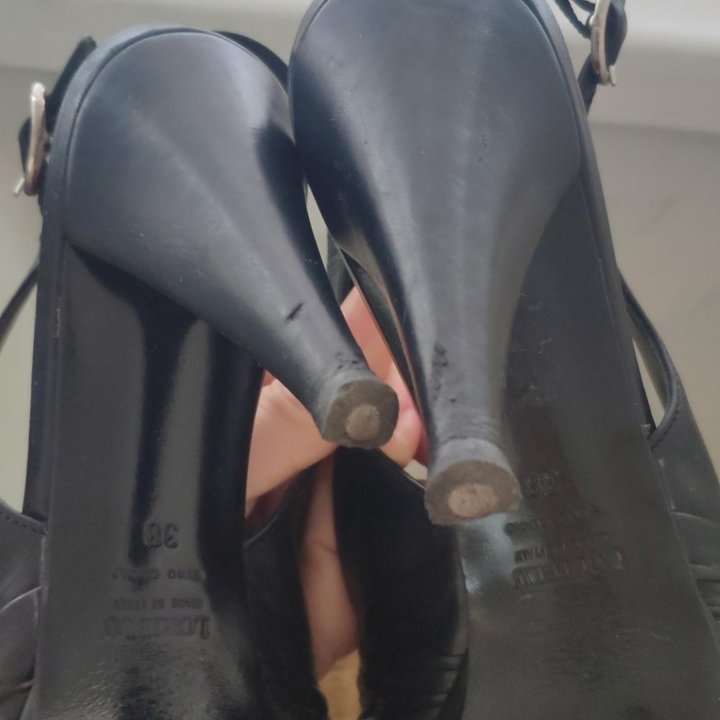 Туфли Loriblu 39