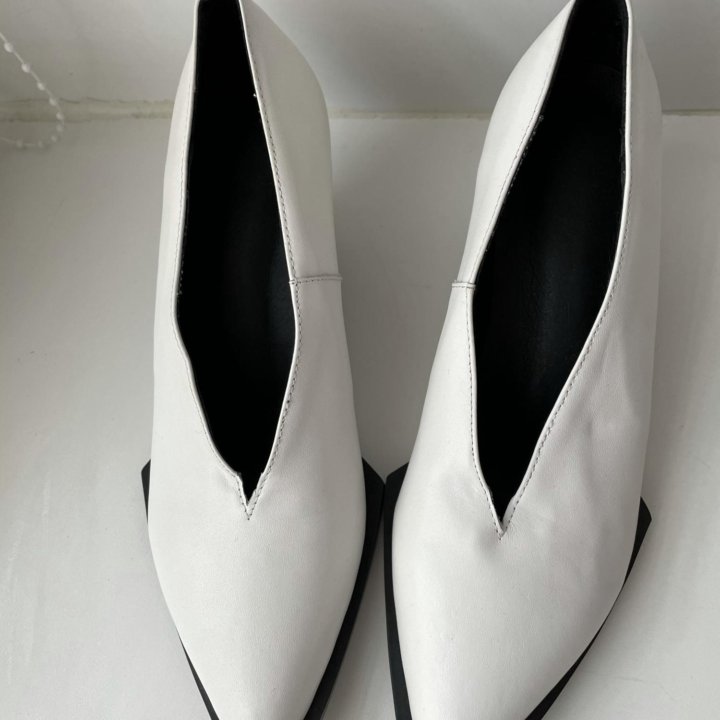 Туфли белые новые