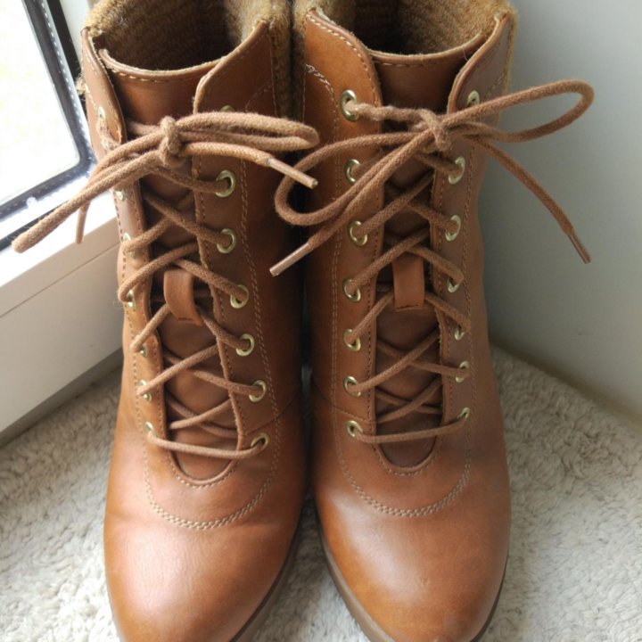 Ботинки( Bershka).