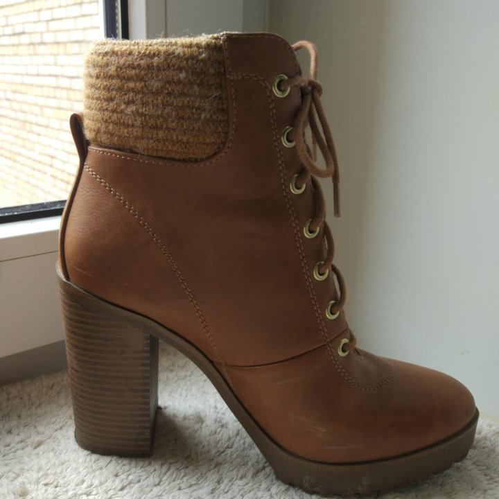 Ботинки( Bershka).