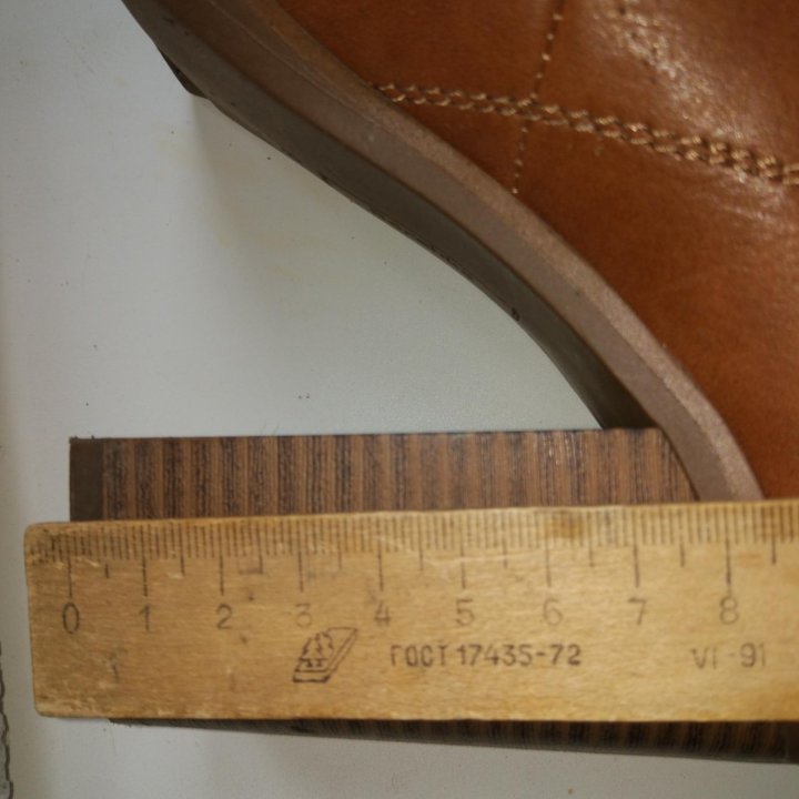 Ботинки( Bershka).