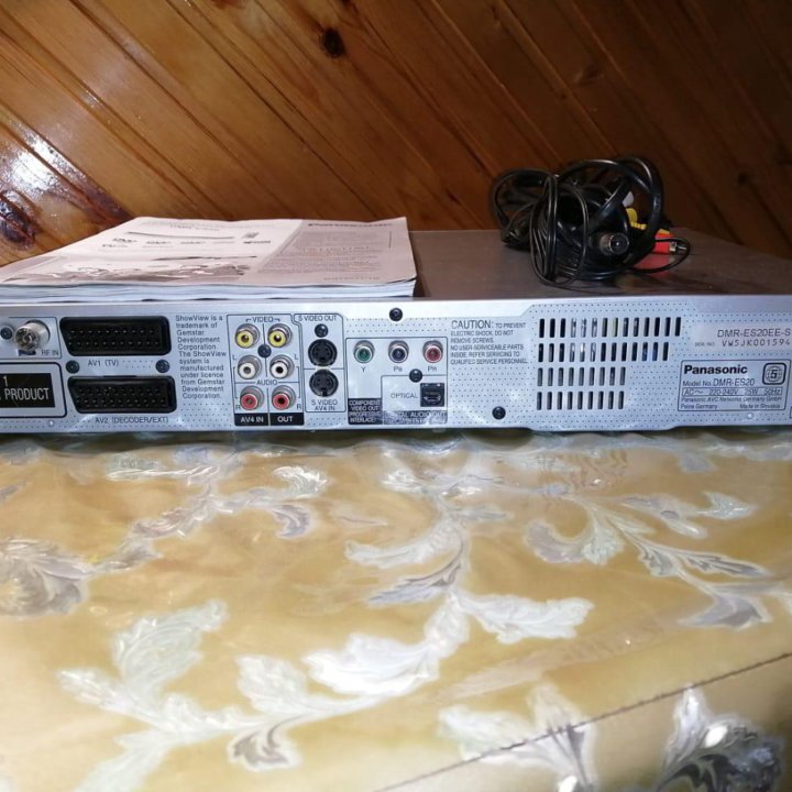 DVD рекордер DMR-ES20