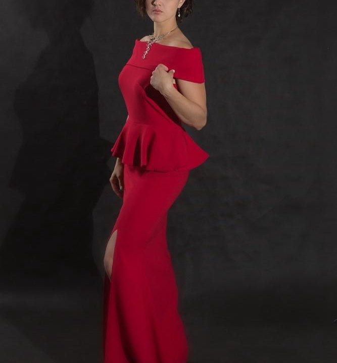 Вечернее 44 разм.