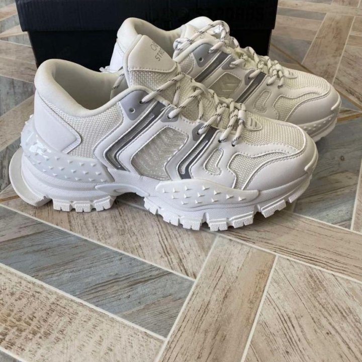 Кроссовки Strobbs