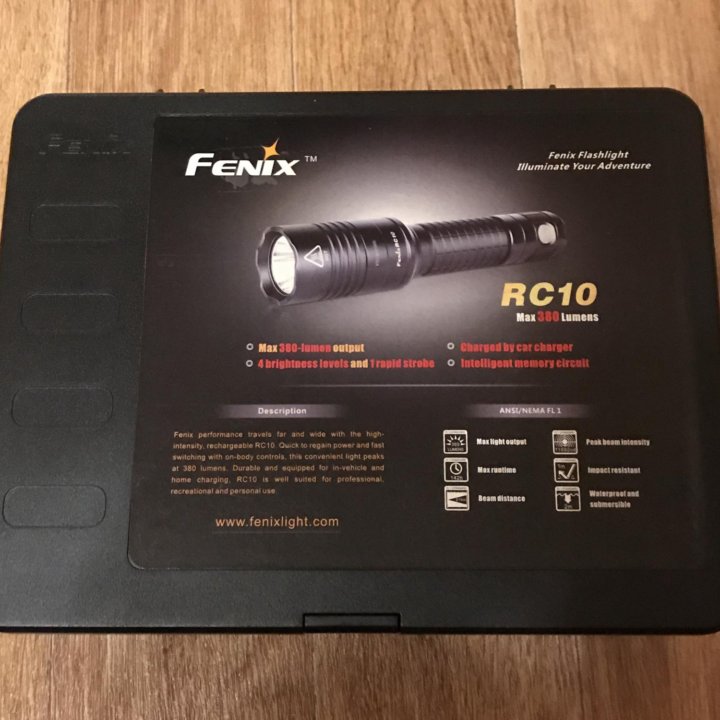 Фонарь Fenix RC10