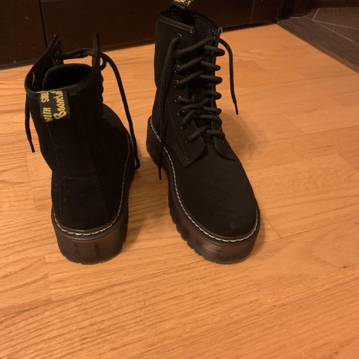 Ботинки мартины