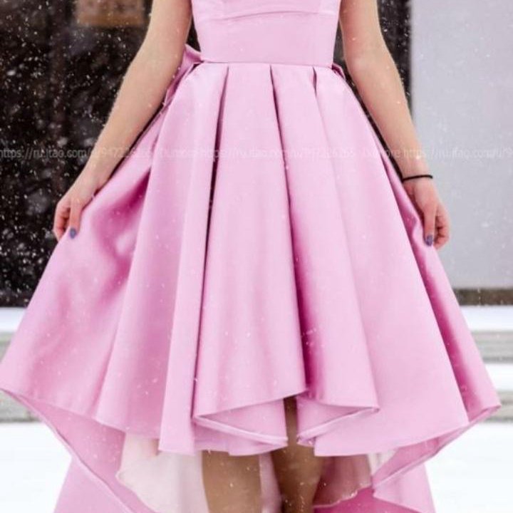 Шикарное вечернее платье