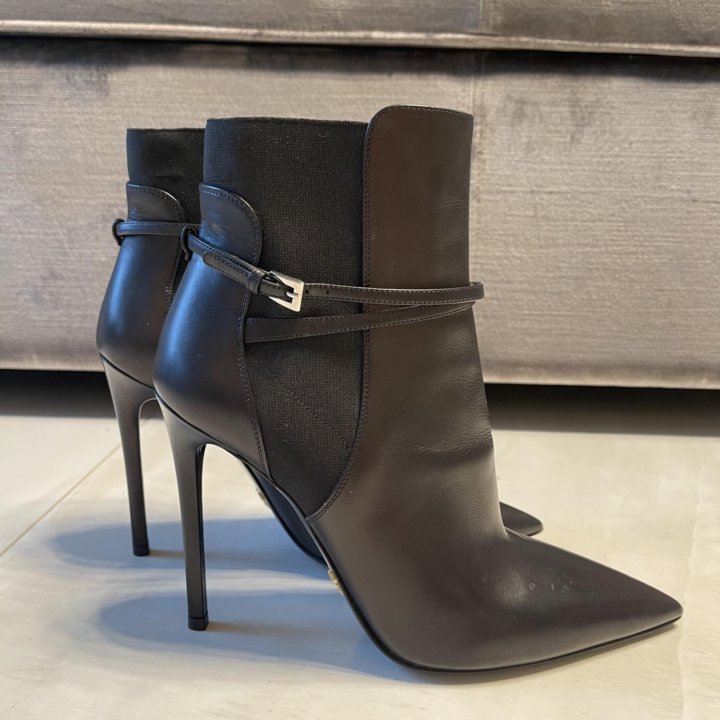 Ботильоны Prada 38,5