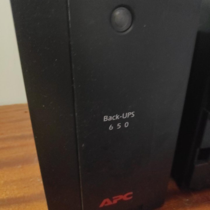 ИБП APC Back-UPS 650 ВА