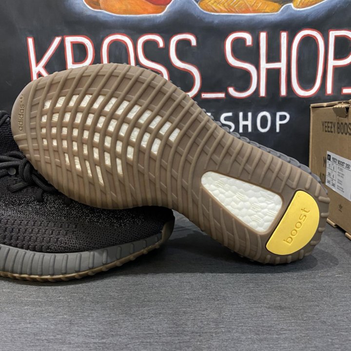 Кроссовки Adidas Yeezy Boost 350