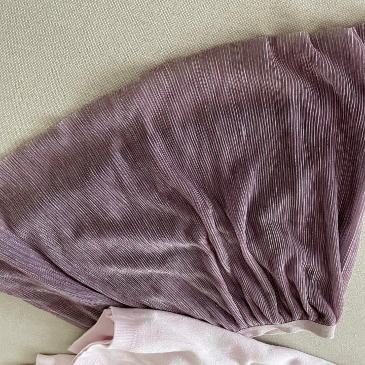 Комплект для девочки 9-12 лет, юбка , 2 свитера