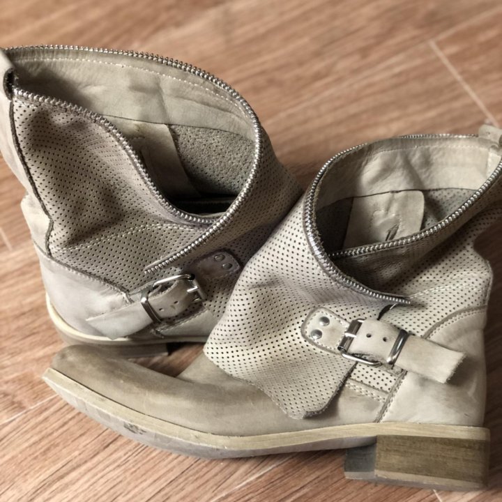 Сапоги кожаные