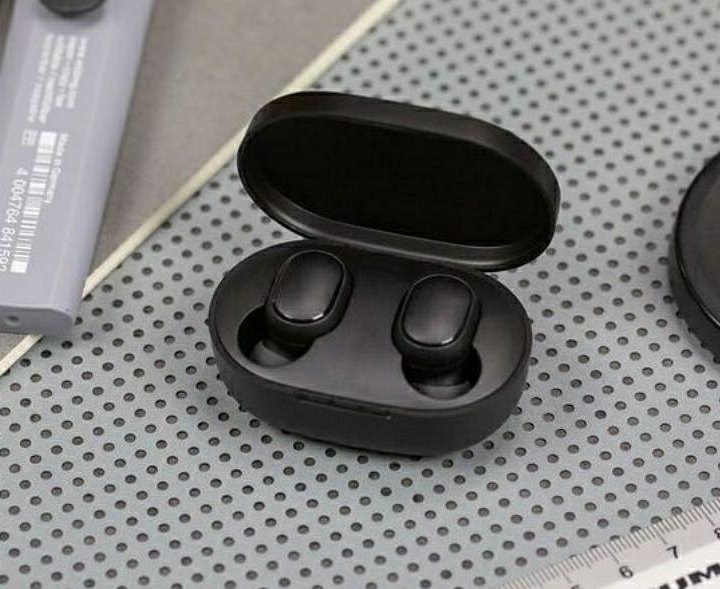 M Wireless Earbuds (Новые наушники)