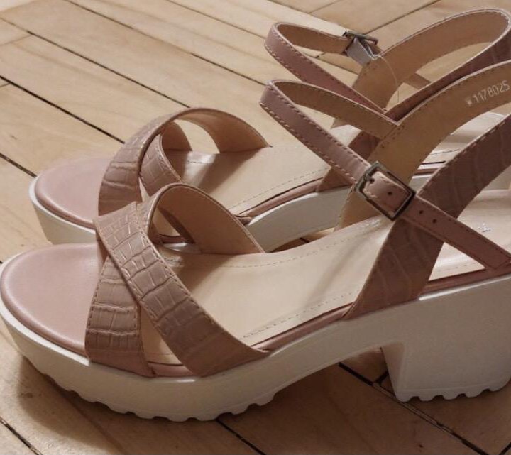 Босоножки kari