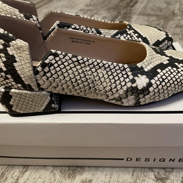 Балетки новые