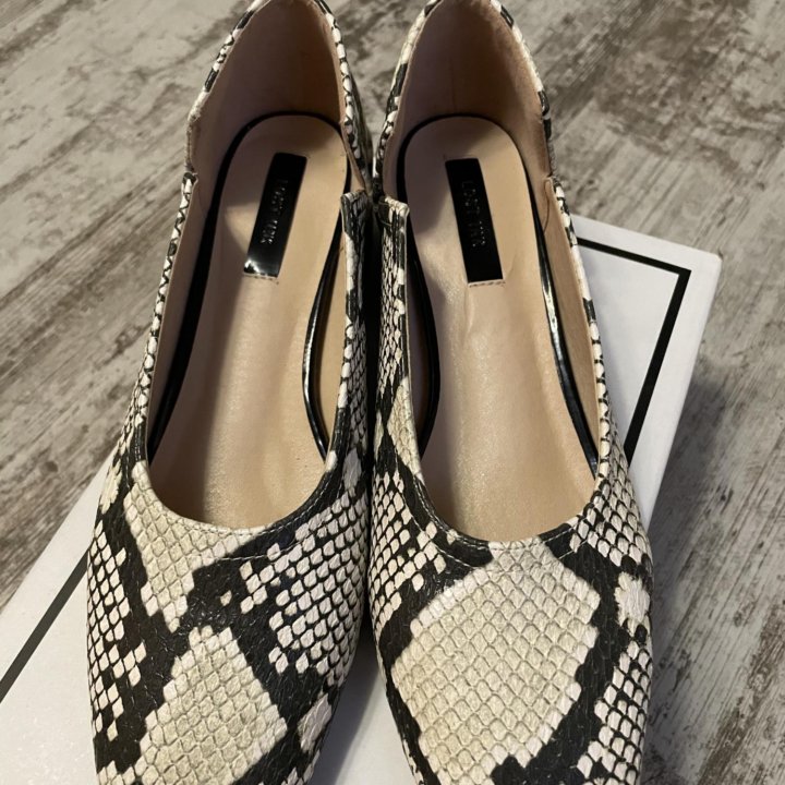 Балетки новые