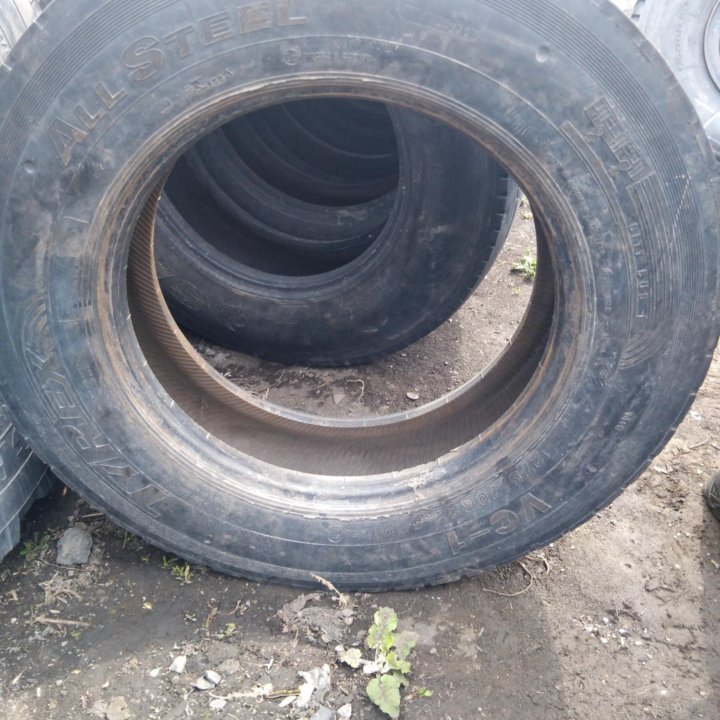 Продам шины б\у ALL STEEL275-70 R22.5