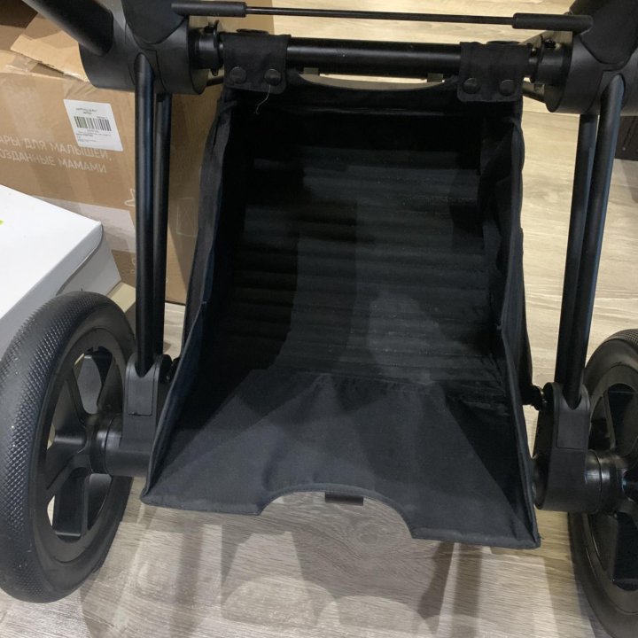 Детская коляска Cybex Priam Luxe 2 в 1