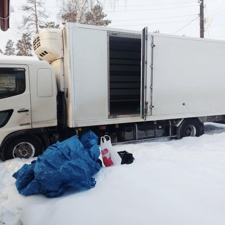 Грузовик рефка, 5 тонн, длина будки 6.2м.