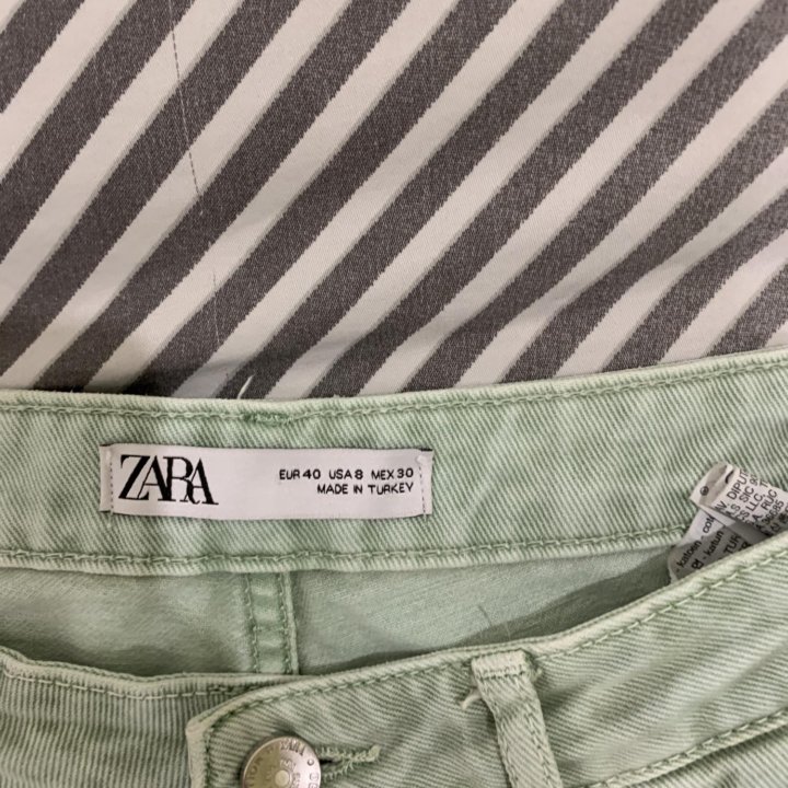 Джинсы Zara