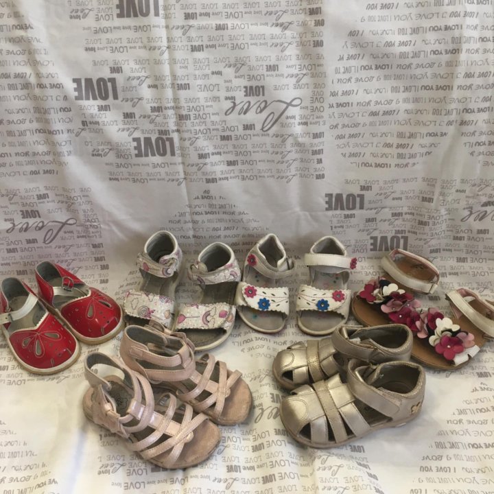 Босоножки на девочку