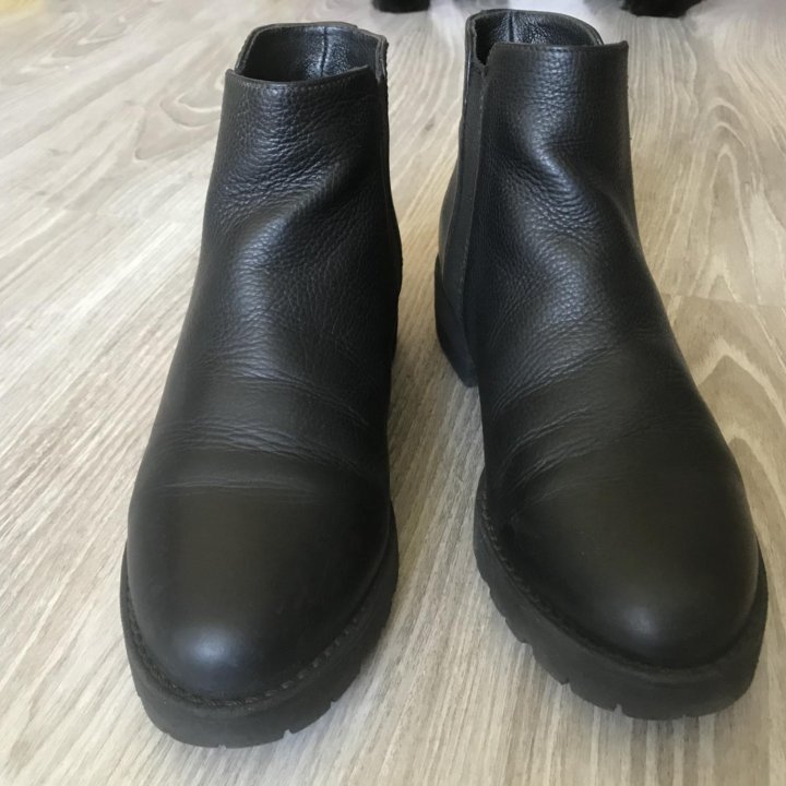 Ботинки кожаные 37