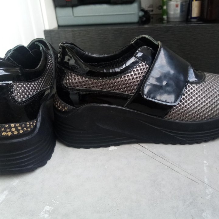 Обувь женская